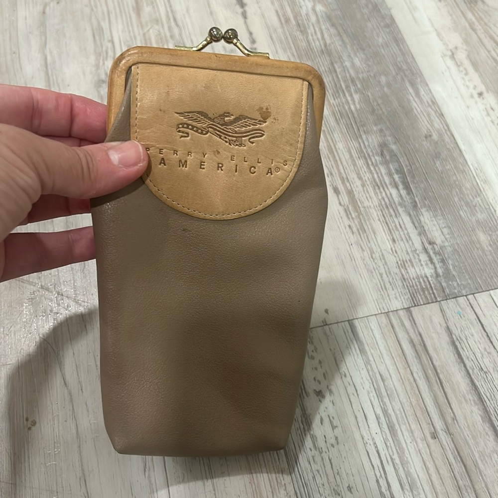Glasses Case in Naturale America